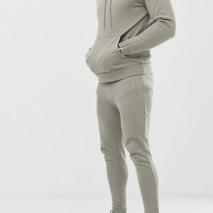 Men’s sweatsuit /track suit